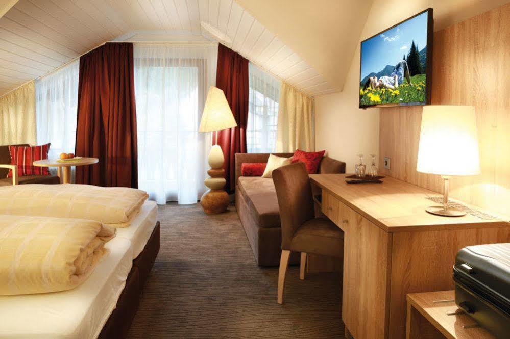 Hotel Schwarzwaldhof Enzklösterle Kültér fotó